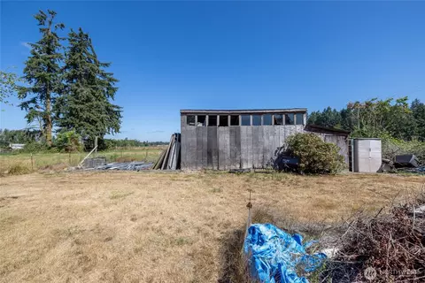 Exterior - 24324 SE 400th St, Enumclaw, WA 98022 photo 4 of 5