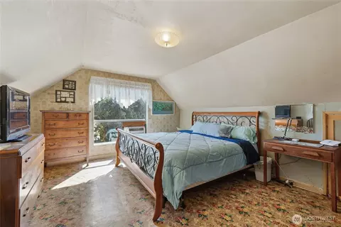 Bedroom - 24324 SE 400th St, Enumclaw, WA 98022 photo 4 of 6