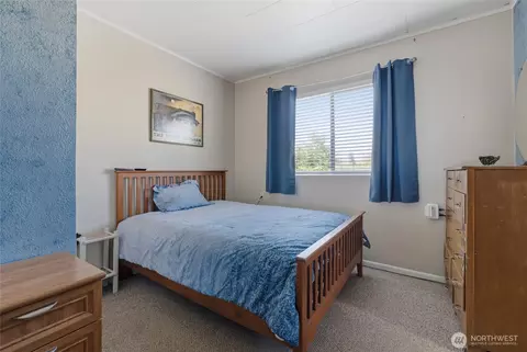 Bedroom - 24324 SE 400th St, Enumclaw, WA 98022 photo 2 of 6
