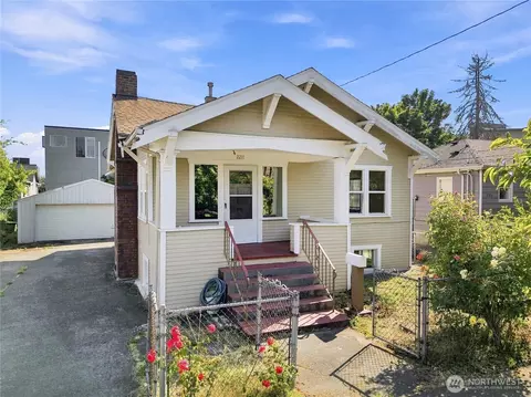 2211 NW 64th St, Seattle, WA 98107