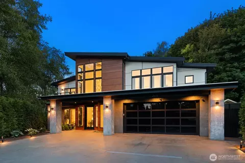 2533 NE 178th St, Lake Forest Park, WA 98155
