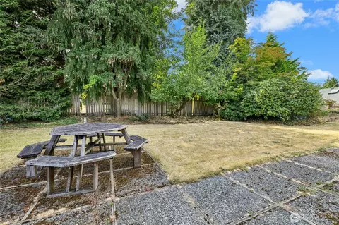 Exterior - 8826 Cascadia Ave, Everett, WA 98208 photo 6 of 13