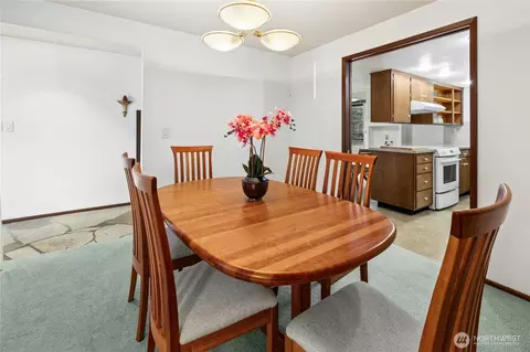 Dining - 8826 Cascadia Ave, Everett, WA 98208 photo 2 of 2