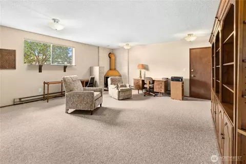 Living - 8826 Cascadia Ave, Everett, WA 98208 photo 4 of 5