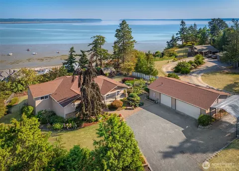 1320 Juniper Beach Rd, Camano Island, WA 98282