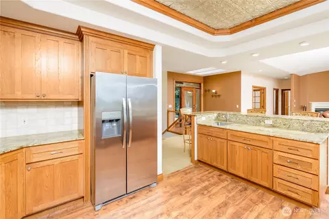 Kitchen - 823 Fox Hollow Rd, Sequim, WA 98382 photo 3 of 4