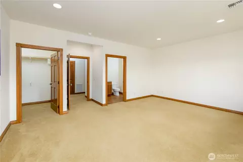 Bedroom - 823 Fox Hollow Rd, Sequim, WA 98382 photo 4 of 4