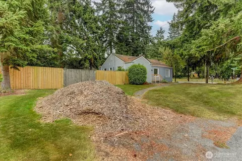 Exterior - 624 Madison St, Everett, WA 98203 photo 12 of 12