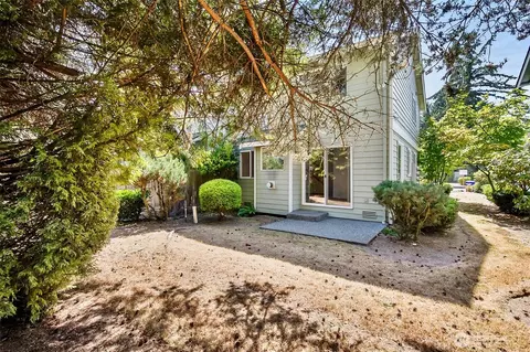 Exterior - 625 101st Pl SE #A, Everett, WA 98208 photo 5 of 7