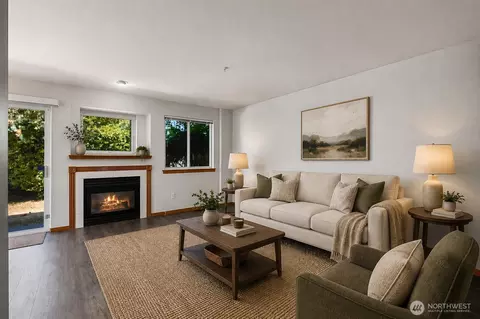 Living - 625 101st Pl SE #A, Everett, WA 98208 photo 2 of 3