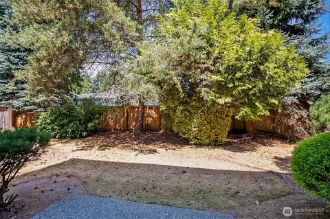 Exterior - 625 101st Pl SE #A, Everett, WA 98208 photo 3 of 7