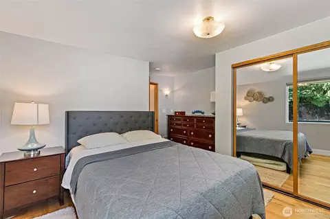 Bedroom - 419 E View Ridge Dr, Everett, WA 98203 photo 2 of 5