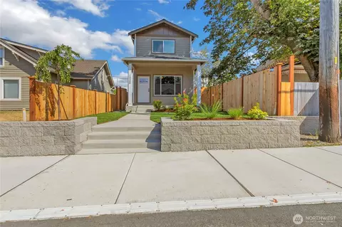 1025 E 64th S, Tacoma, WA 98404