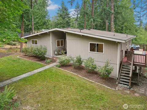 1115 Wildwood Blvd SW, Issaquah, WA 98027