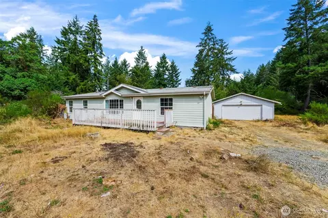 19821 23rd St SW, Lakebay, WA 98349
