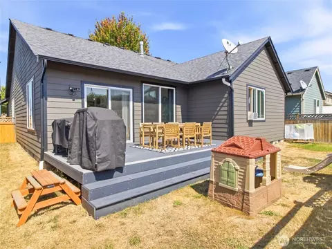 Exterior - 7253 Radius Loop SE, Lacey, WA 98513 photo 4 of 7