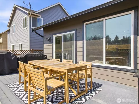 Exterior - 7253 Radius Loop SE, Lacey, WA 98513 photo 6 of 7