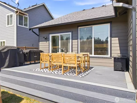 Exterior - 7253 Radius Loop SE, Lacey, WA 98513 photo 5 of 7