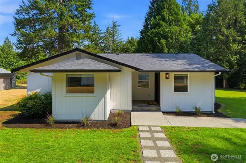 15615 53rd St NW, Lakebay, WA 98349