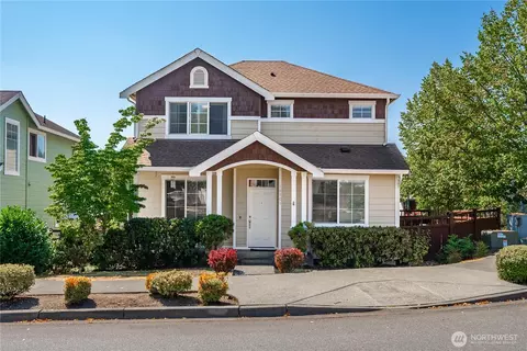 16901 Woodside Dr SE, Renton, WA 98058