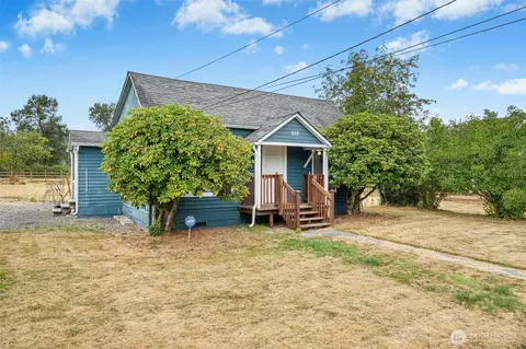 Exterior - 515 1st St, Sultan, WA 98294 photo 2 of 8