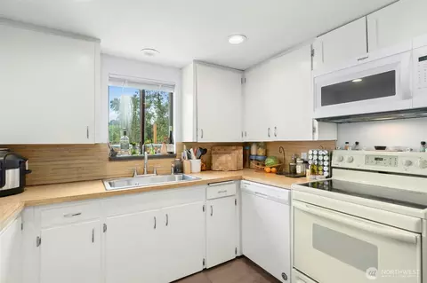 Kitchen - 515 1st St, Sultan, WA 98294 photo 1 of 4