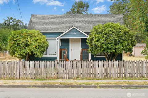 Exterior - 515 1st St, Sultan, WA 98294 photo 7 of 8