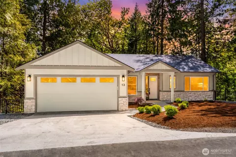 13 Deer Run Ln, Bellingham, WA 98229