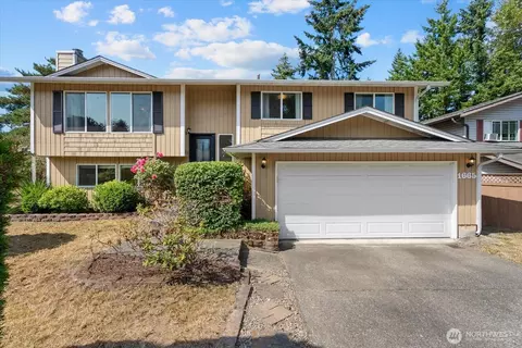 1665 Monroe Ct SE, Renton, WA 98058