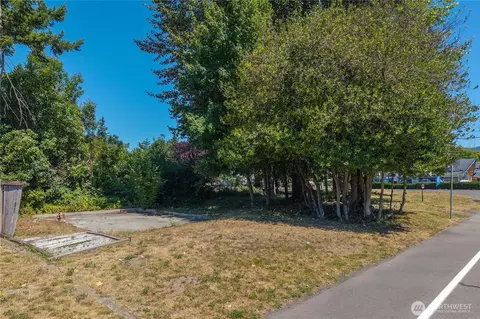 1627 Mchugh Ave, Enumclaw, WA 98022 photo 4