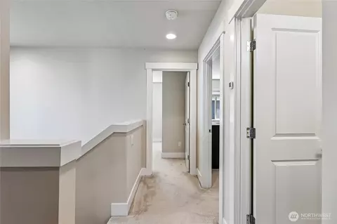 Entry Way - 19729 Meridian Pl W, Bothell, WA 98012 photo 2 of 2