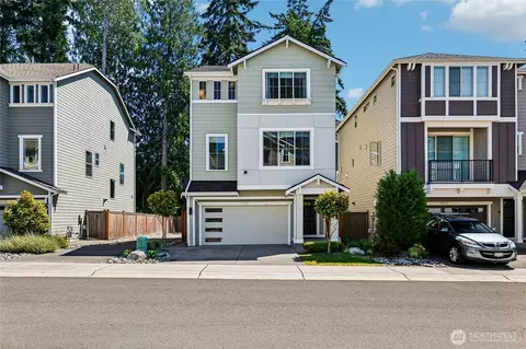 Exterior - 19729 Meridian Pl W, Bothell, WA 98012 photo 2 of 5
