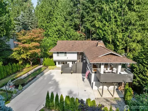 2202 Sahalee Dr E, Sammamish, WA 98074
