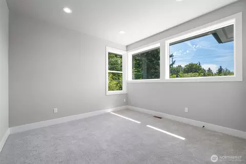 Bedroom - 2407 192nd St SE, Bothell, WA 98012 photo 3 of 7