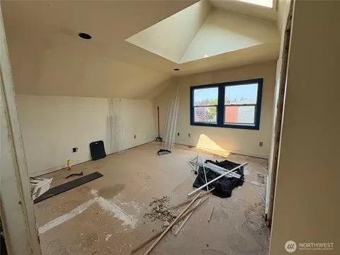 Bedroom - 2517 Rainier Ave, Everett, WA 98201 photo 1 of 2