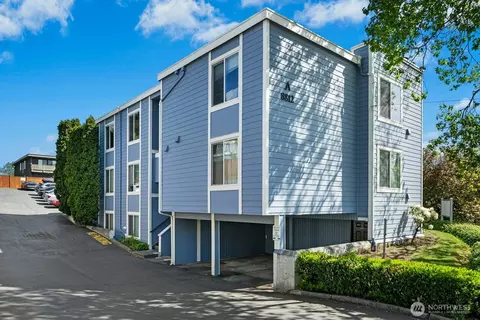 8812 20th Ave NE #A302, Seattle, WA 98115