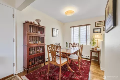 Dining - 503 E B E Harrison St, Seattle, WA 98102 photo 1 of 1