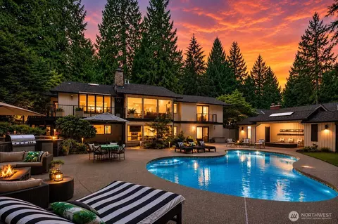 3212 211th Ave NE, Sammamish, WA 98074