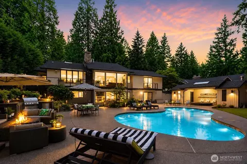 3212 211th Ave NE, Sammamish, WA 98074