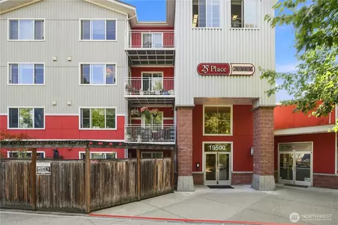 19500 Ballinger Way NE #204, Shoreline, WA 98155
