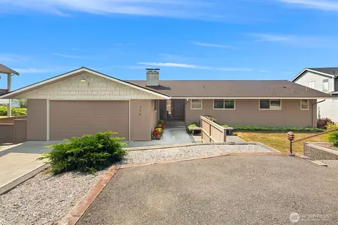 714 79th Ave SE, Lake Stevens, WA 98258