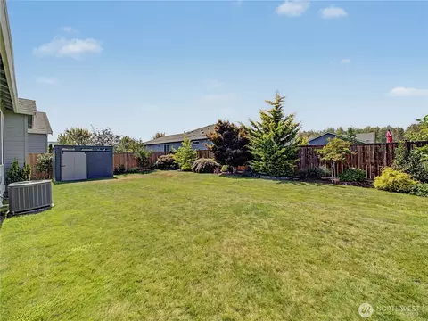 Exterior - 1346 Boyle St, Enumclaw, WA 98022 photo 5 of 9