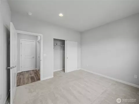 Bedroom - 1346 Boyle St, Enumclaw, WA 98022 photo 3 of 8