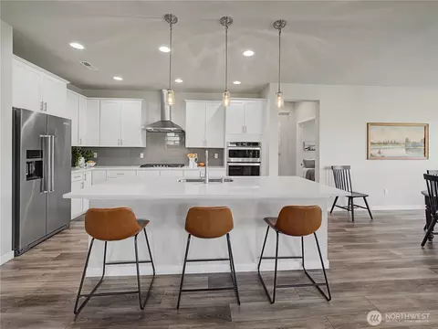Kitchen - 1346 Boyle St, Enumclaw, WA 98022 photo 1 of 4
