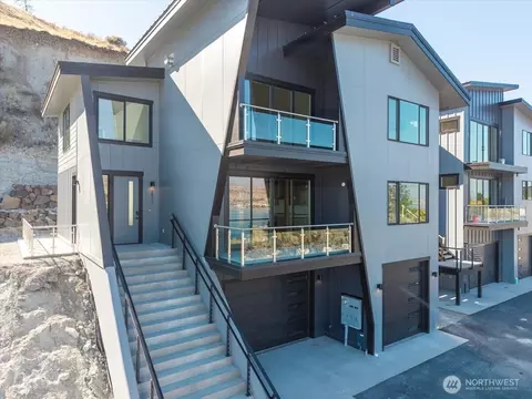 1891 W Prospect St, Chelan, WA 98816