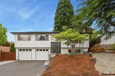 11212 NE 145th St, Kirkland, WA 98034