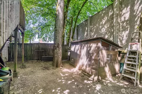 Exterior - 6101 Mcdougal Ave, Everett, WA 98203 photo 6 of 6