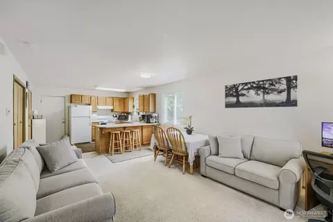 Living - 6101 Mcdougal Ave, Everett, WA 98203 photo 1 of 1