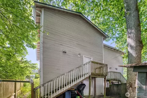 Exterior - 6101 Mcdougal Ave, Everett, WA 98203 photo 5 of 6