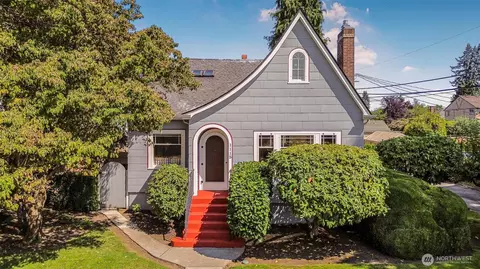 1115 N Cedar St, Tacoma, WA 98406